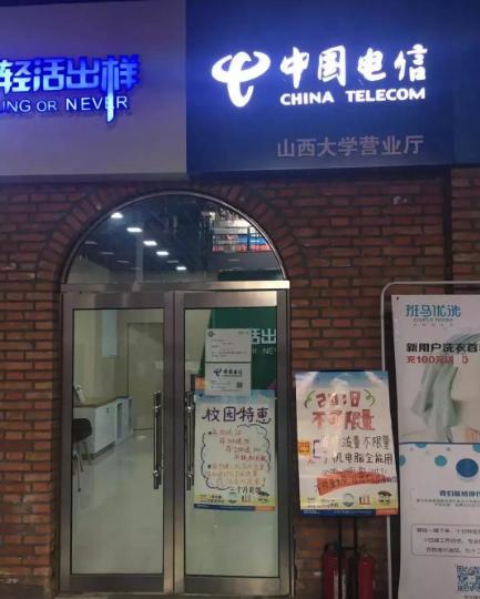 vУ@